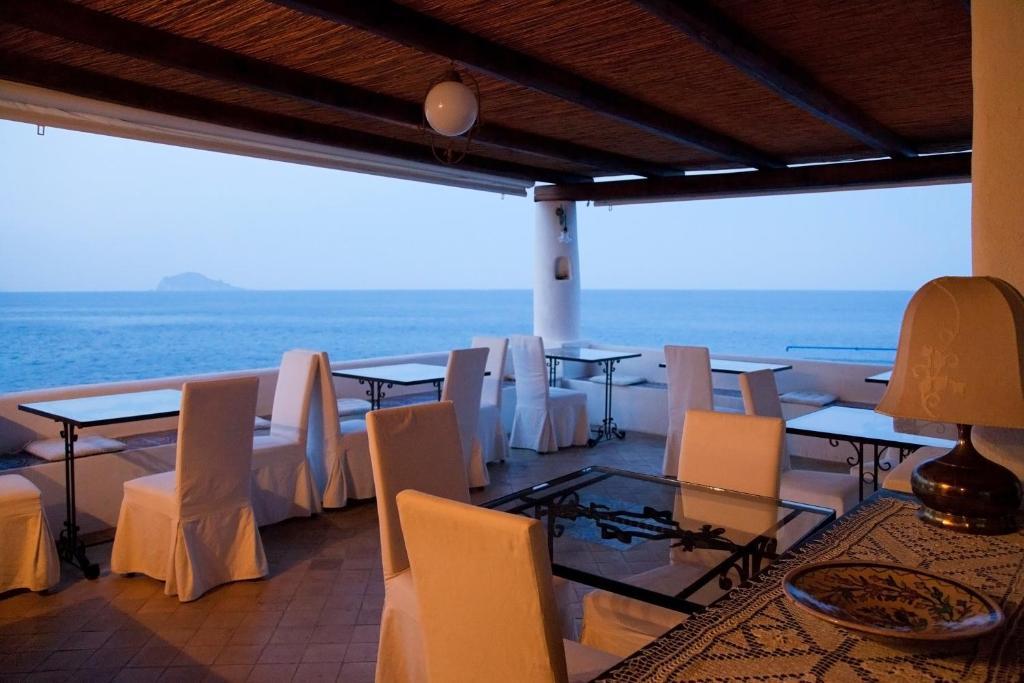 Hotel Santa Marina Antica Foresteria Santa Marina Salina Exterior foto